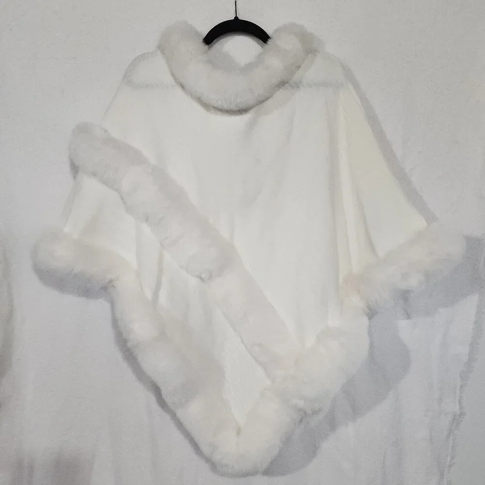 NWT Le Moda Women White Ivory Faux Fur Cowl Neck Poncho Sweater One Size Wedding - Picture 2 of 6